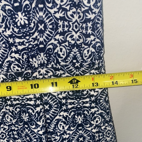 🎀NWT White and a Navy Blue dress! - Picture 5 of 10